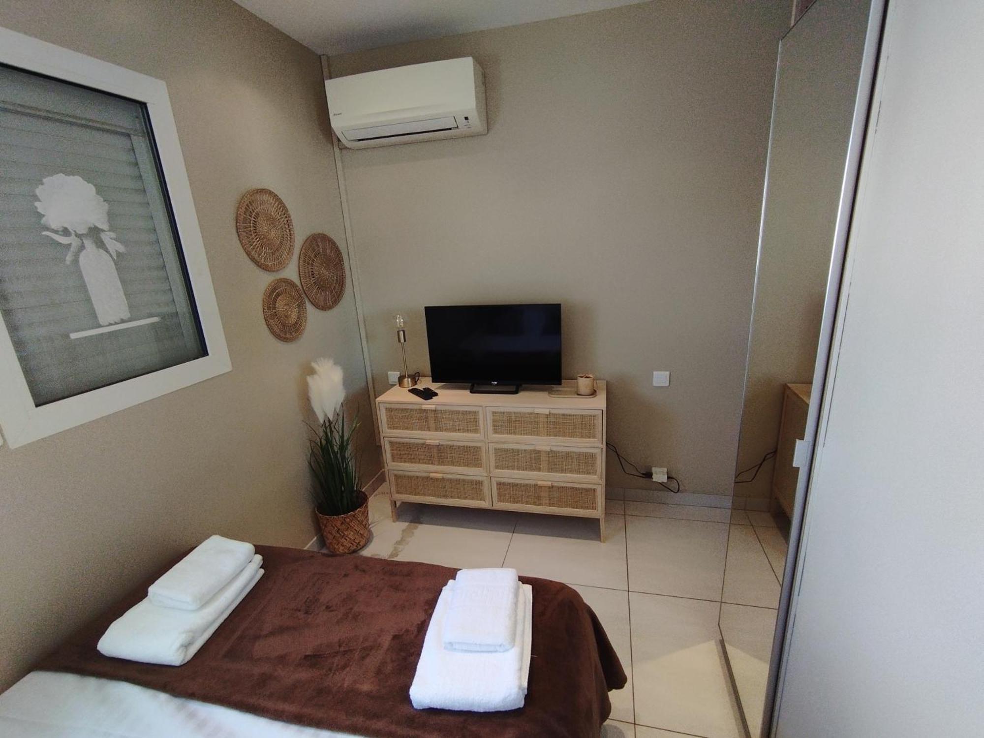 Cannes Palm Beach Parking, Clim, Wifi Plage 2' A Pieds Екстер'єр фото